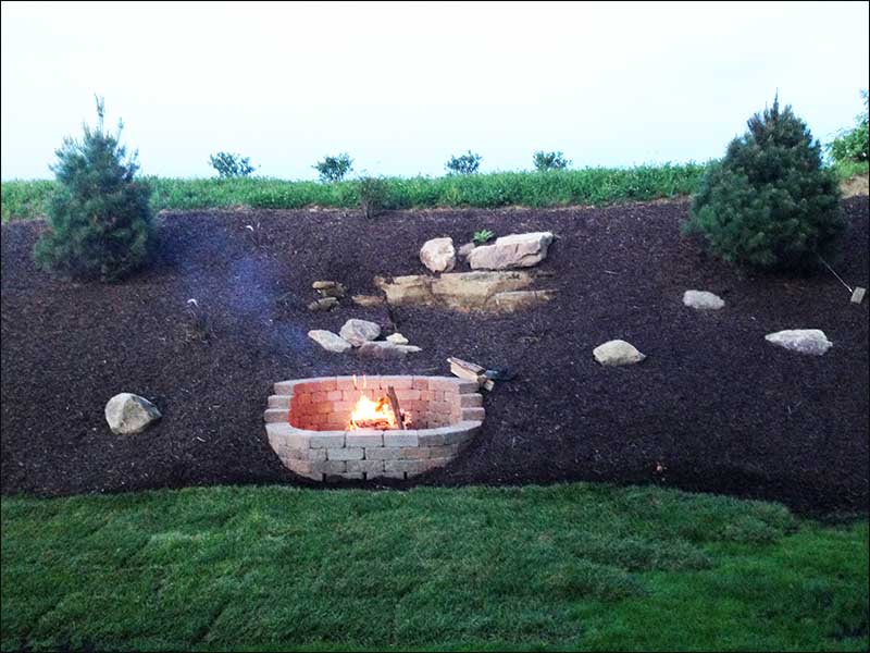 Hillside Firepit & Landscaping